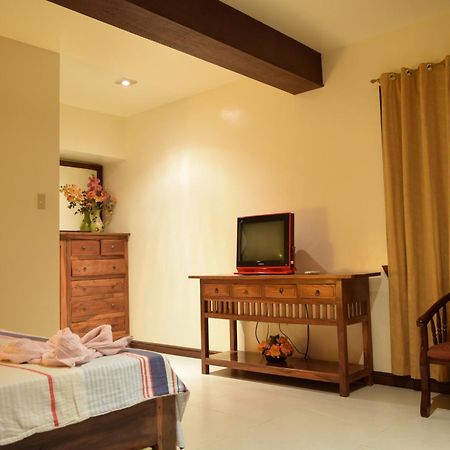 Tribal Hills Mountain Resort Puerto Galera Pokoj fotografie