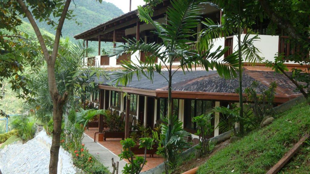 Tribal Hills Mountain Resort Puerto Galera Exteriér fotografie