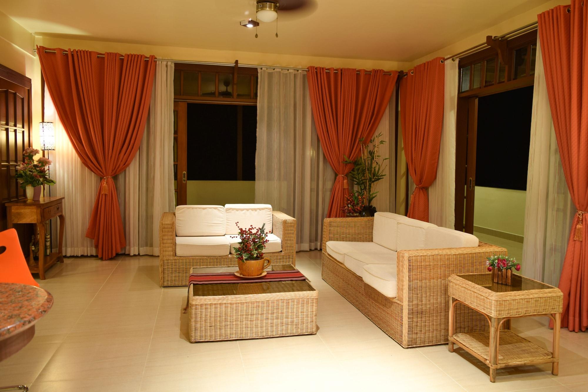 Tribal Hills Mountain Resort Puerto Galera Exteriér fotografie